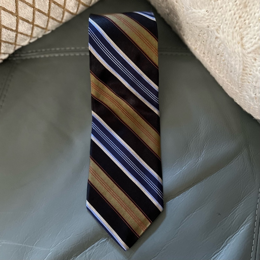 ROBERT TALBOTT Best of Class HANDSEWN Finest SILK Made USA Gorgeous TIE
